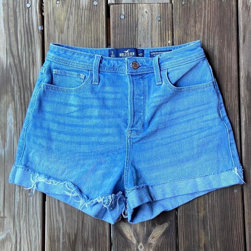HOLLISTER Ultra High Rise Mom Shorts - Vintage Stretch Denim Cuffed Raw Hems 27